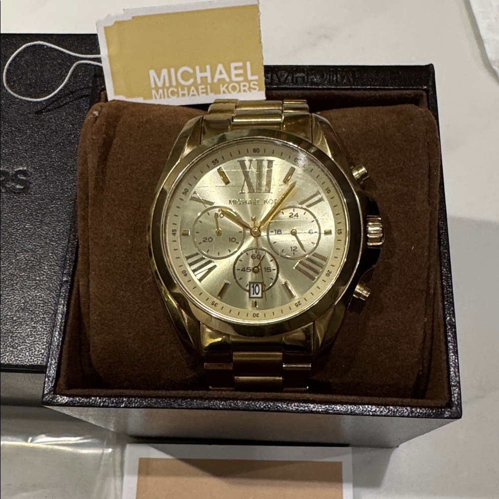 MICHAEL KORS WATCH 💛